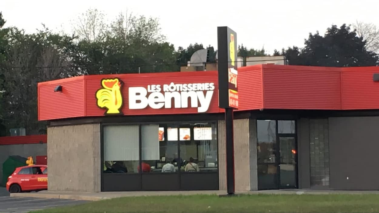 Devanture d'un restaurant Les Rôtisseries Benny,