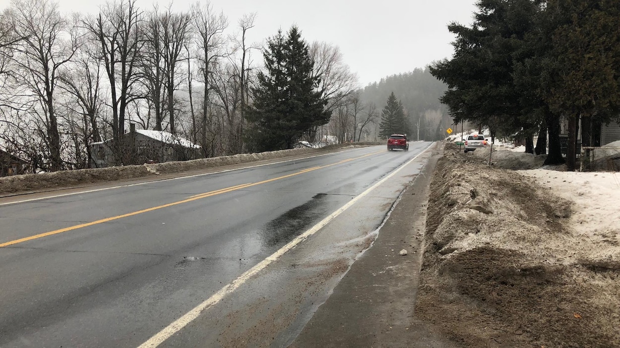 Des citoyens demeurant à la sortie du village de Saint-Roch-de-Mékinac aimerait voir la vitesse diminuer dans le secteur.