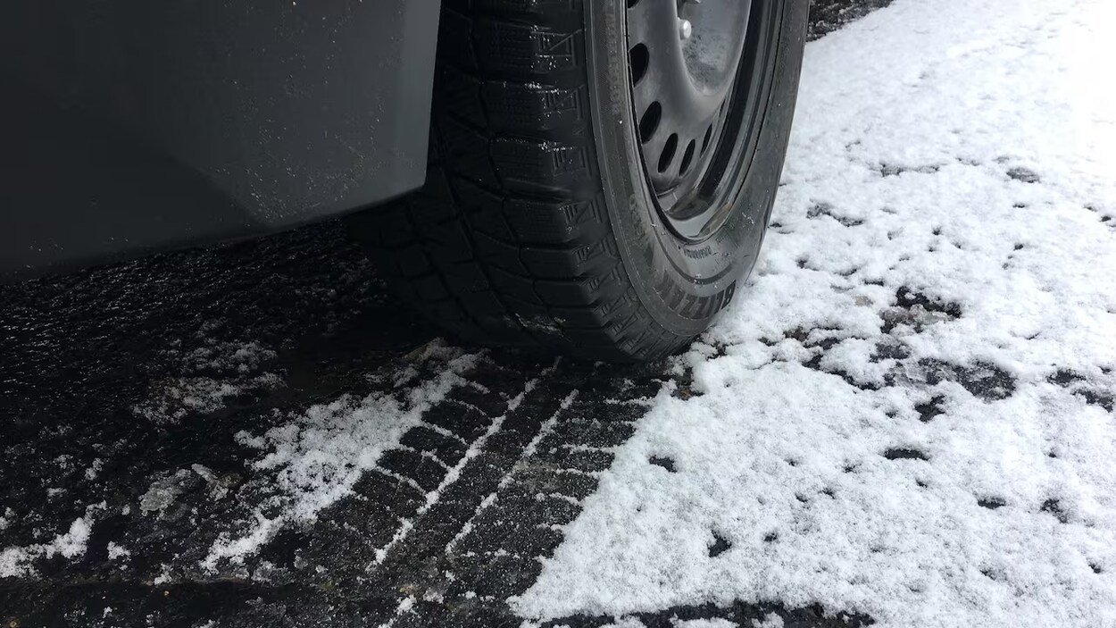 Pourquoi les pneus d’hiver ne sont-ils pas obligatoires en Ontario?