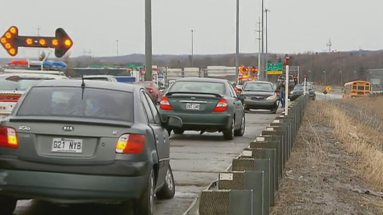 Voitures accidentées sur la route Voitures accidentées sur la route