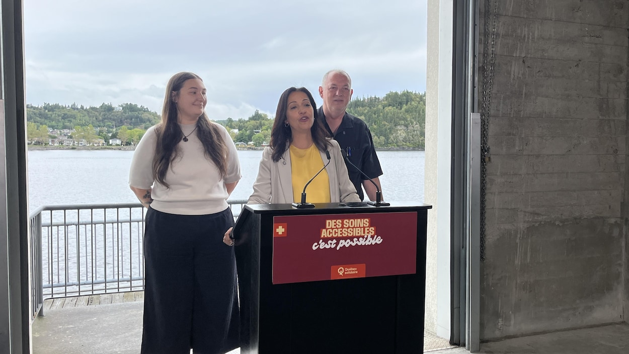 En visite à Saguenay, Ruba Ghazal promet d’élargir le réseau des CLSC