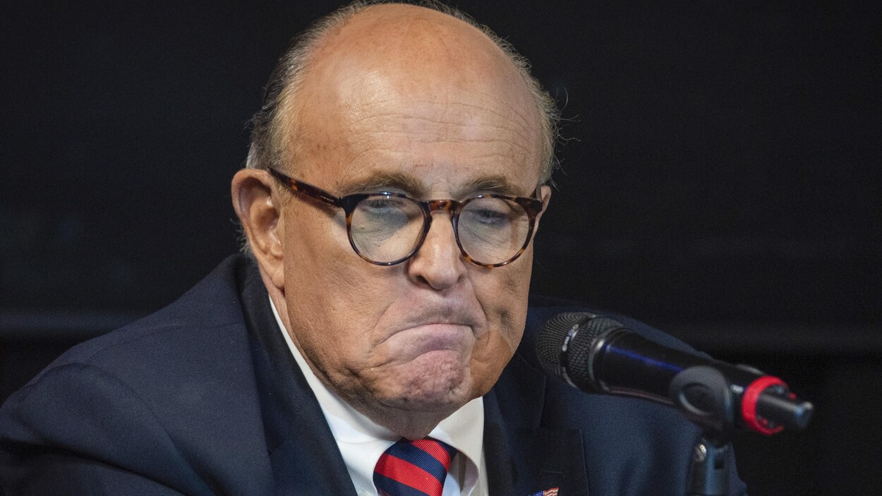 Rudy Giuliani est dans un état « critique, mais stable » à l’hôpital
