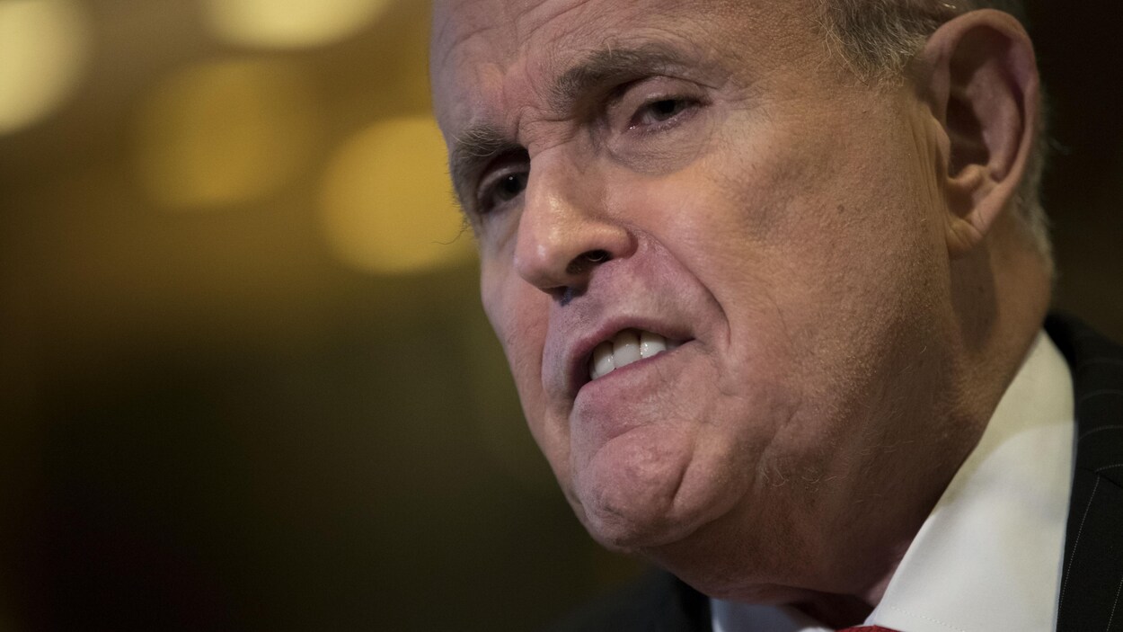 Gros plan de Rudy Giuliani.