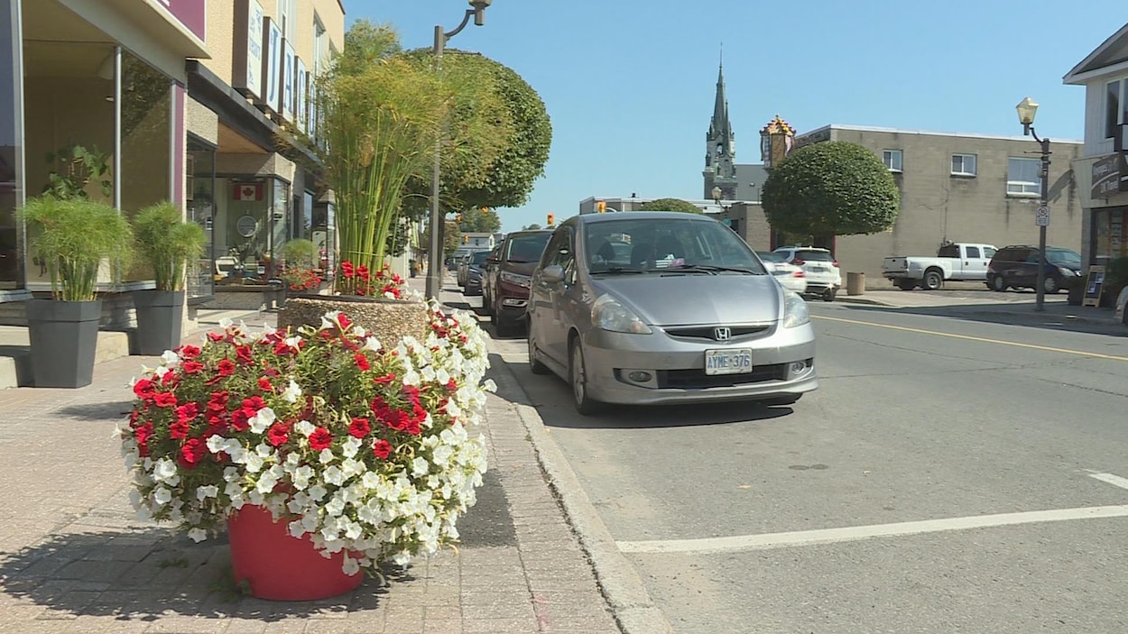 Une rue commerciale de Hawkesbury