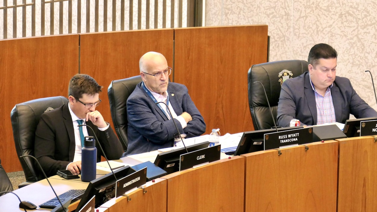 Wab Kinew réclame la démission d’un conseiller municipal accusé d’agression sexuelle