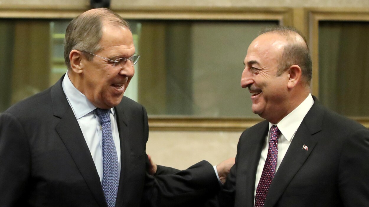 Sergueï Lavrov et Mevlüt Cavusoglu