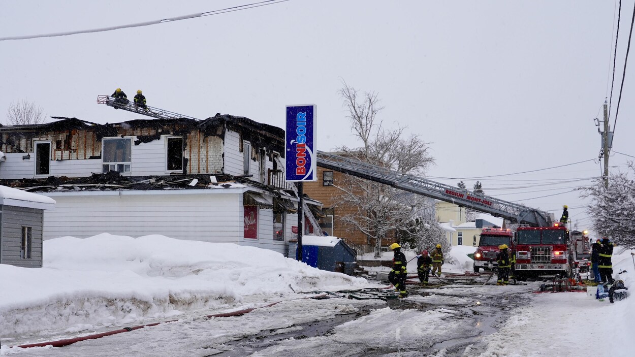 Un dépanneur de Sainte-Luce est la proie des flammes