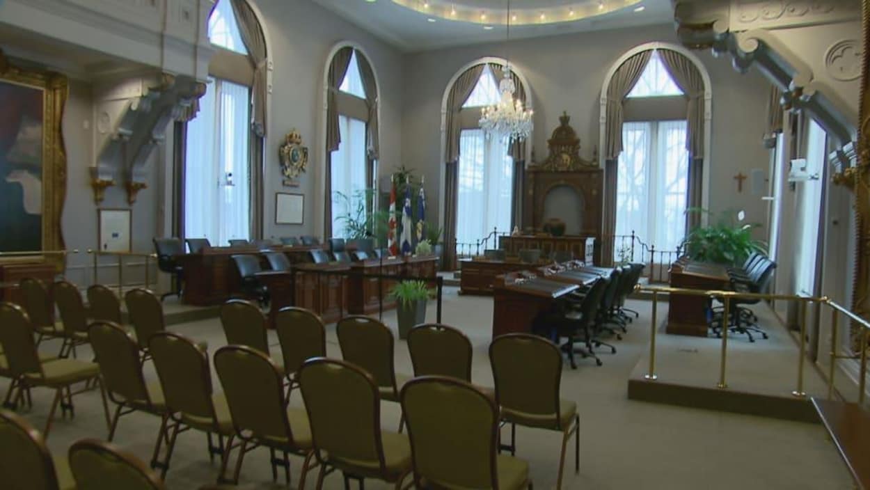 La salle du conseil d'agglomération de Québec.