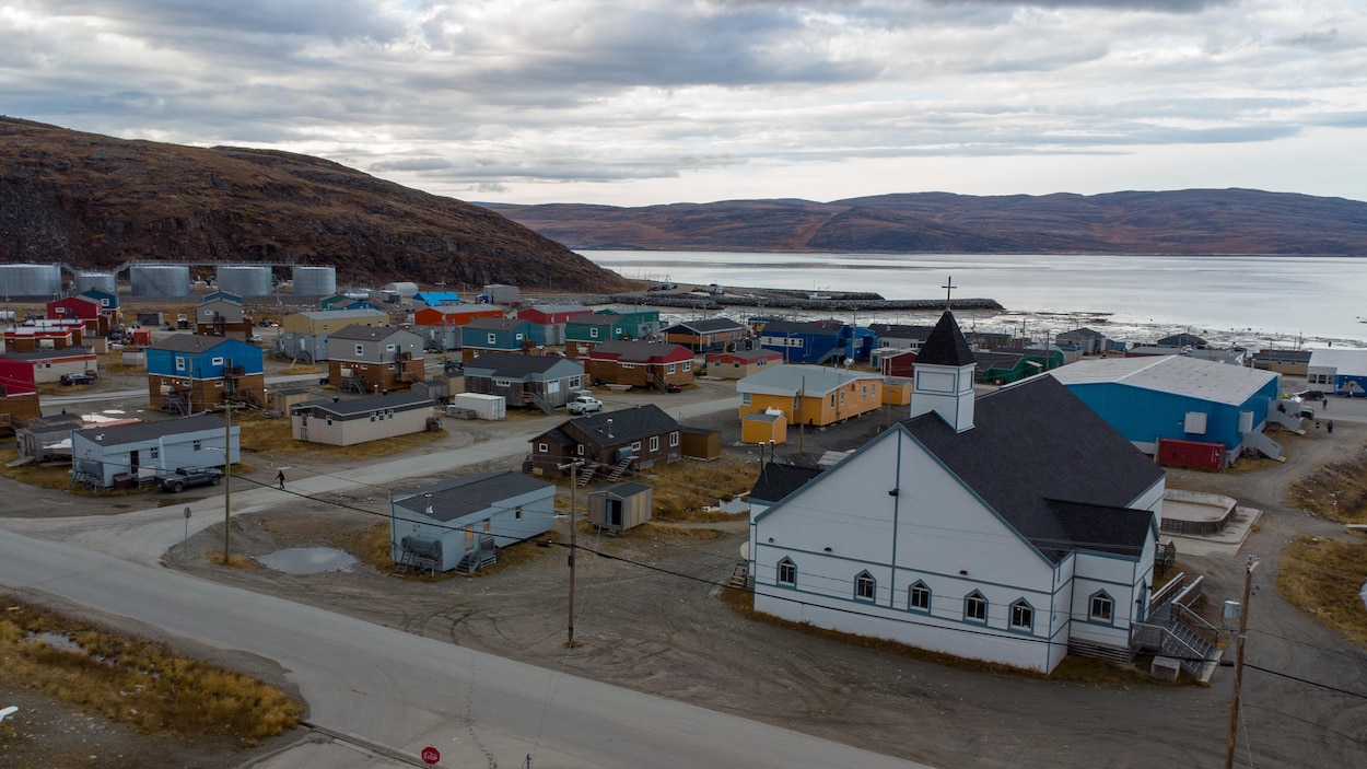 Campagne électorale au Nunavik : loin des yeux, loin des urnes