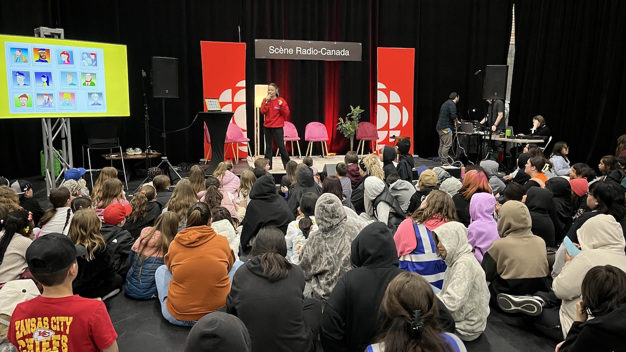Une première journée mouvementée au 50e Salon du livre à Val-d’Or