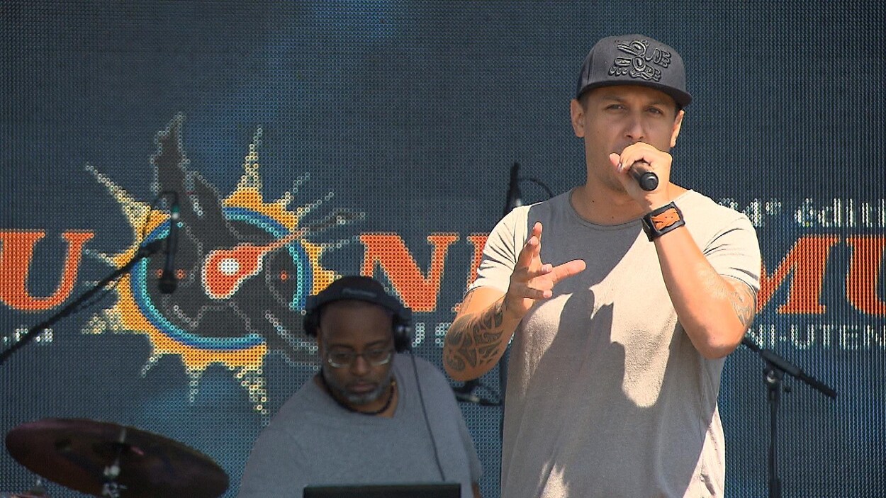Le rappeur algonquin Samian.