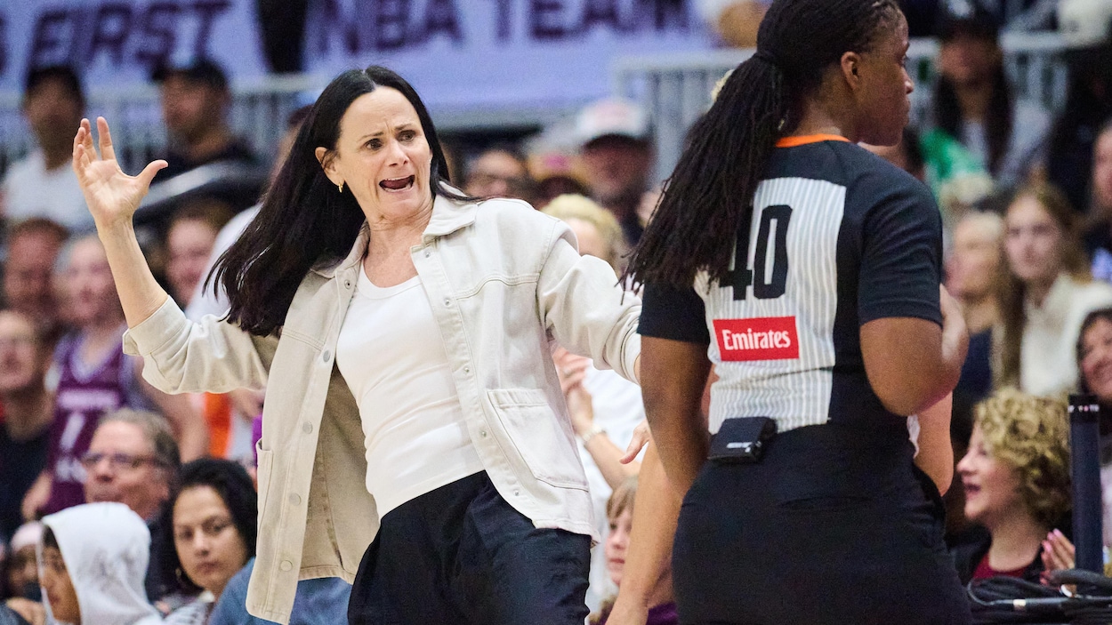 Sandy Brondello du Tempo suspendue; Angel Reese accepte ses excuses