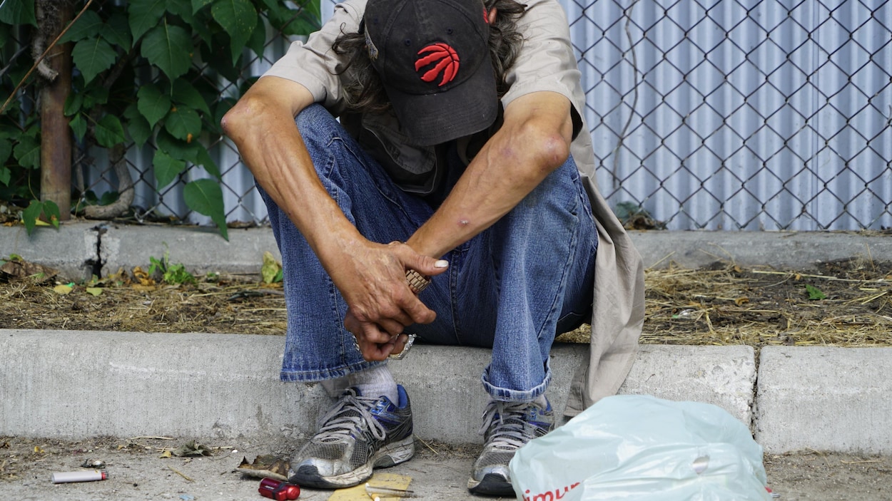 Drogues dans les refuges : London choisit de ne pas trancher