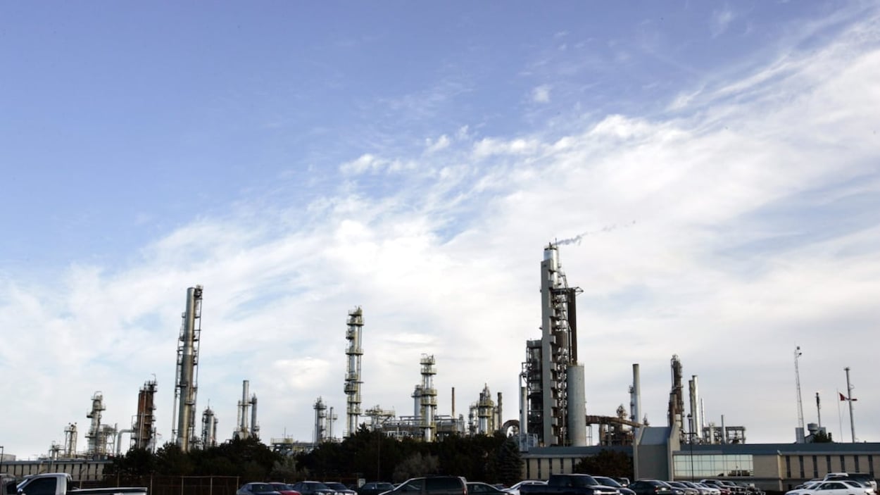 Fuite de pétrole à Sarnia : la Première Nation Aamjiwnaang exige des comptes