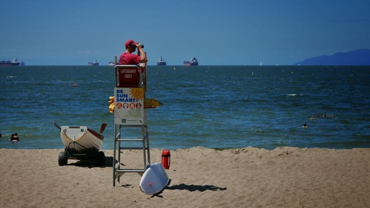 Une motion pour le retour des sauveteurs sur des plages de Vancouver cet été