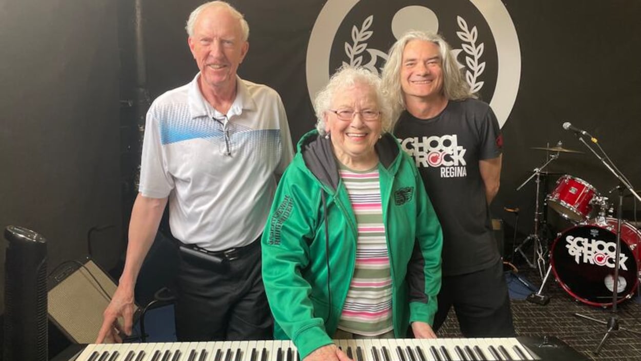 À 91 et 78 ans, ces deux aînés enflamment la scène du rock