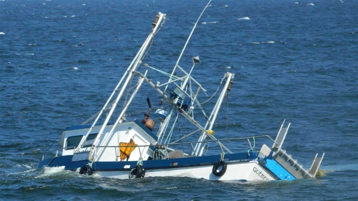Le bateau Sea Star 4 s'est échoué à Sainte-Madeleine-de-Rivière-Madeleine. Le bateau Sea Star 4 s'est échoué à Sainte-Madeleine-de-Rivière-Madeleine.