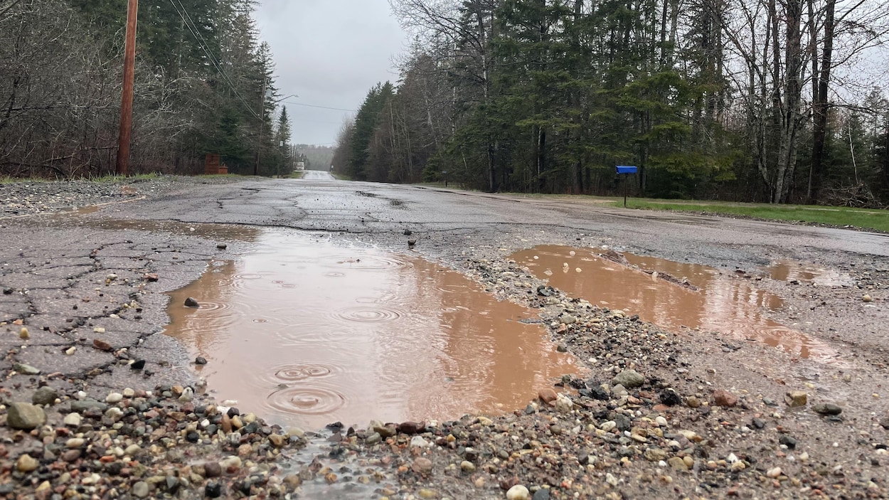 À Dieppe, l’état des chemins LeBlanc et Melanson exaspère des résidents