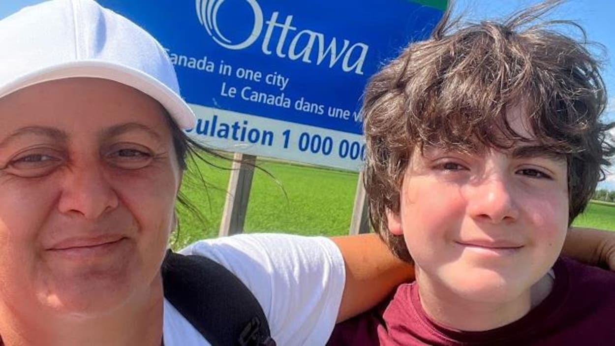 De Toronto à la colline du Parlement : 500 km à pied pour interpeller Ottawa