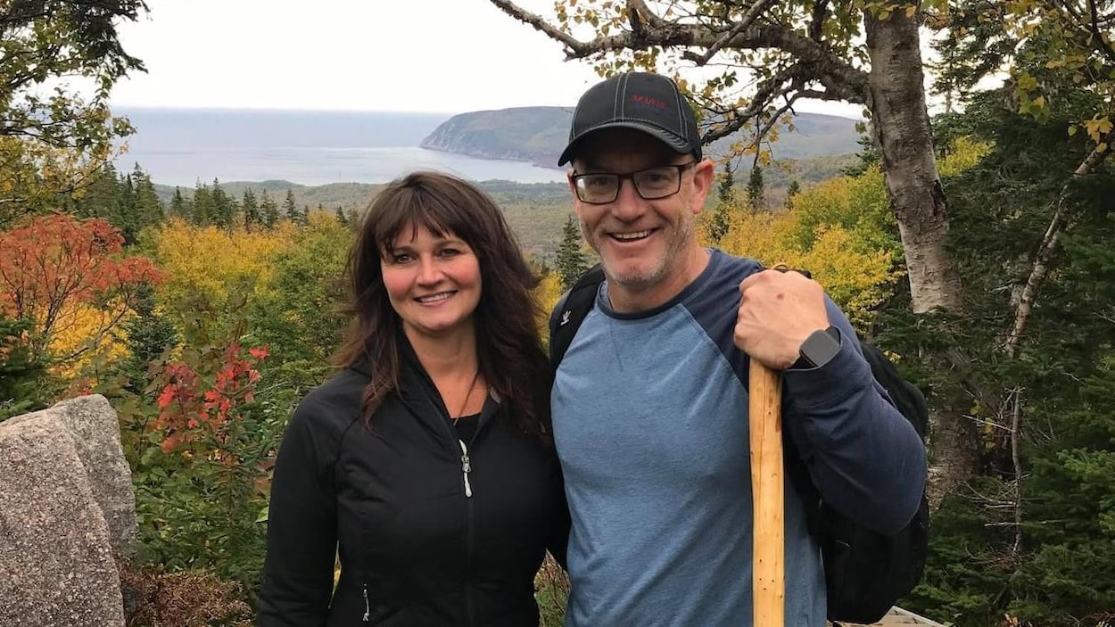 Un couple de l’Î.-P.-É. emprunte 25 000 $ pour se faire soigner au privé au Québec