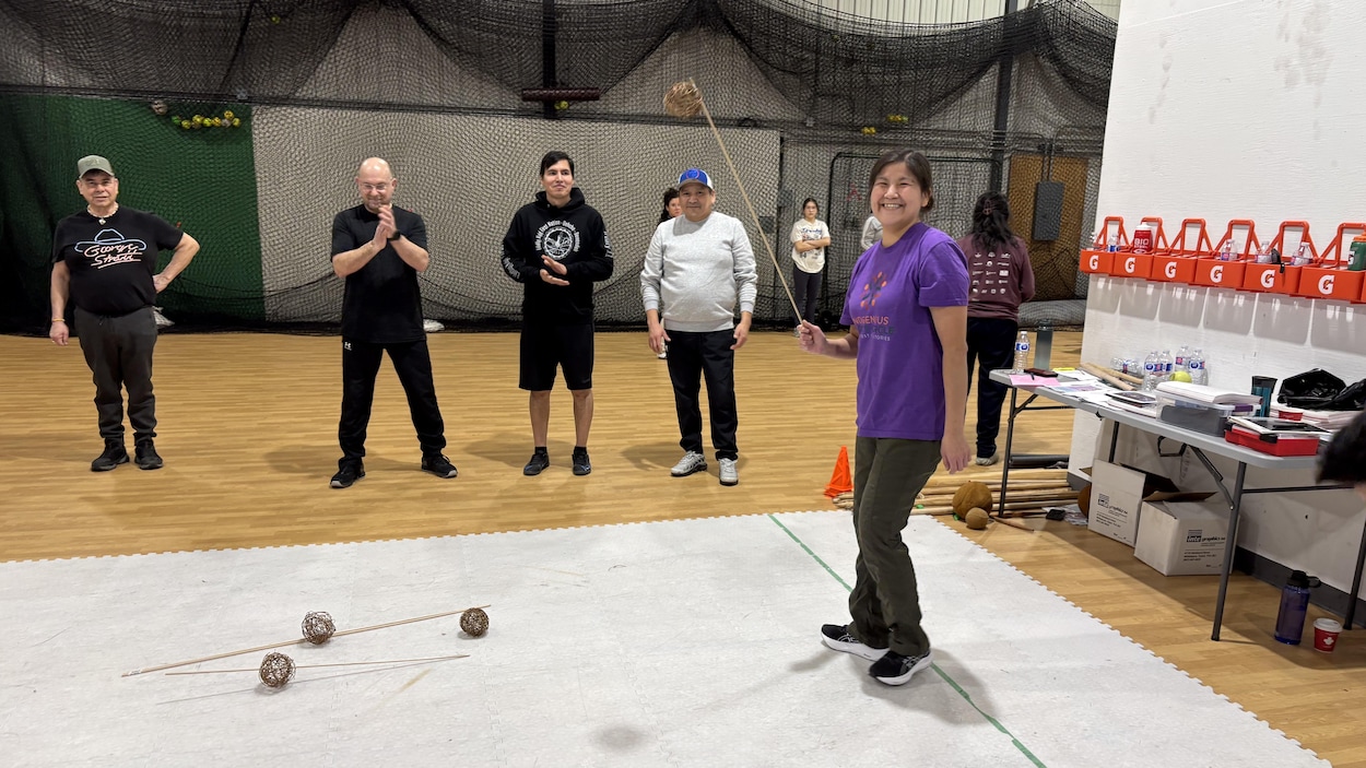 Apprendre à jouer pour préserver la culture dénée