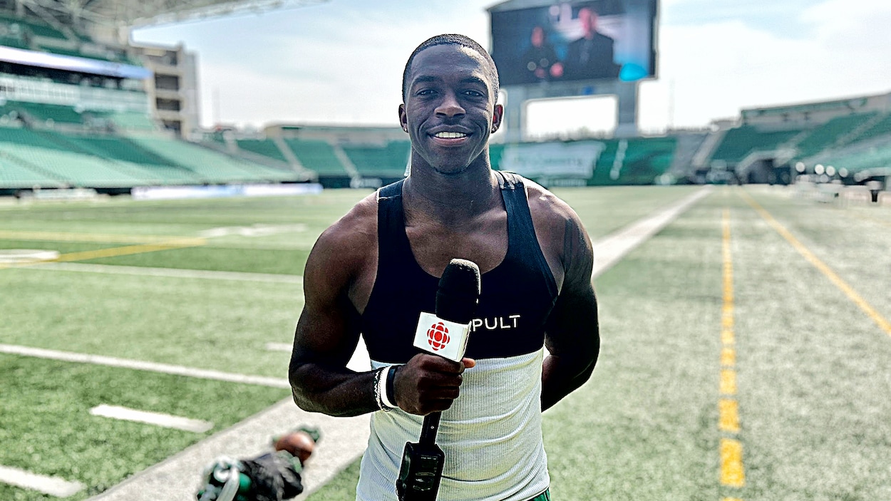 Shawn Bane Jr. des Roughriders en mission au Kenya | En bref | Radio-Canada