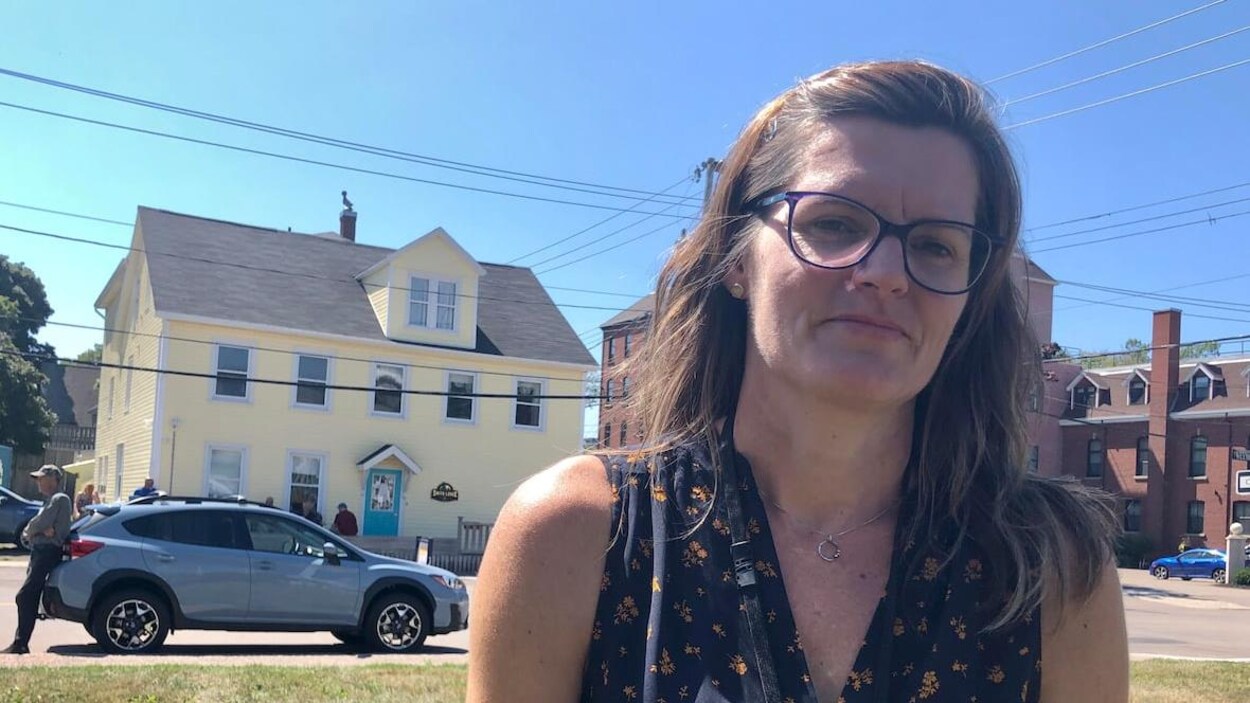 Shelly Cole, analyste des programmes de logement de l'Île-du-Prince-Édouard.