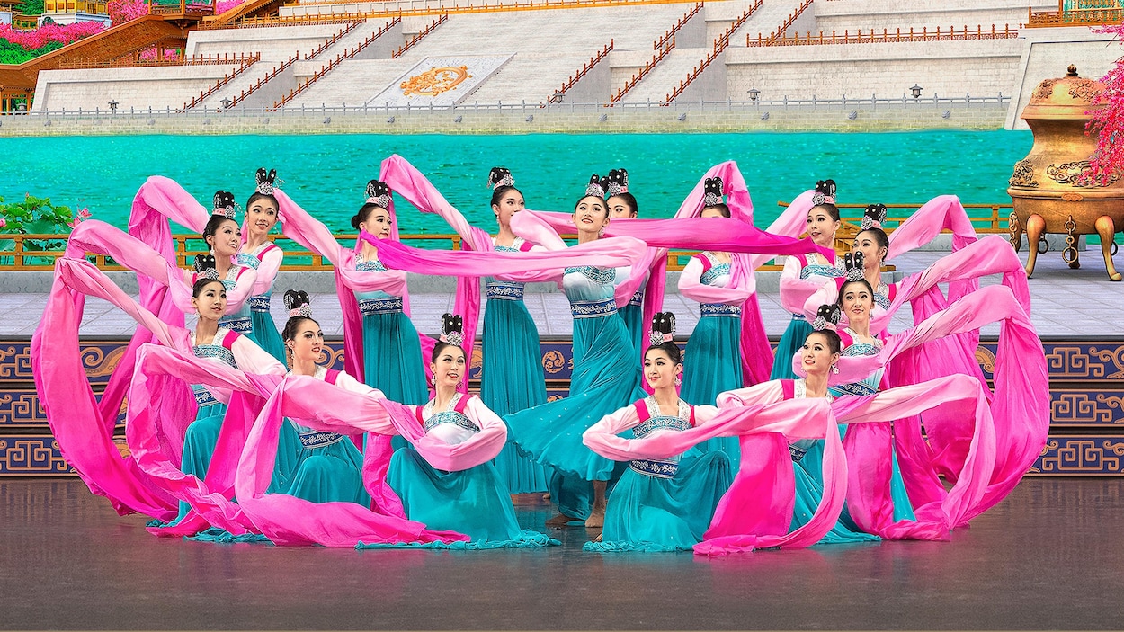 Sous les costumes colorés de Shen Yun, un récit apocalyptique et anti-science