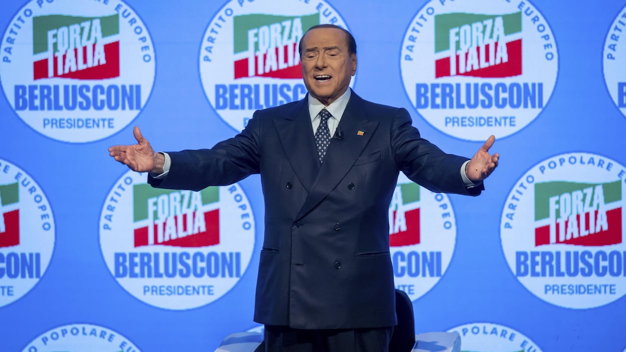 Décès à 86 Ans Du Sulfureux Milliardaire Italien Silvio Berlusconi ...