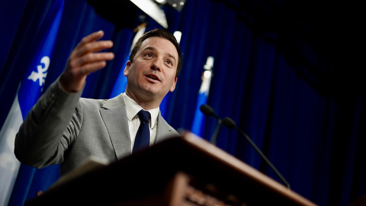 Constitution : Québec reconnaîtrait les « droits consacrés » de la communauté anglophone