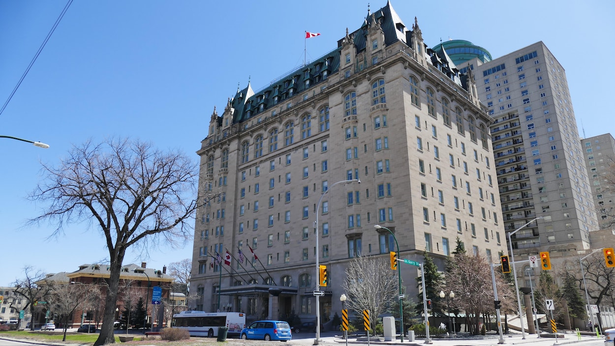 Luxe, histoire et fantômes, un hôtel de Winnipeg est à vendre