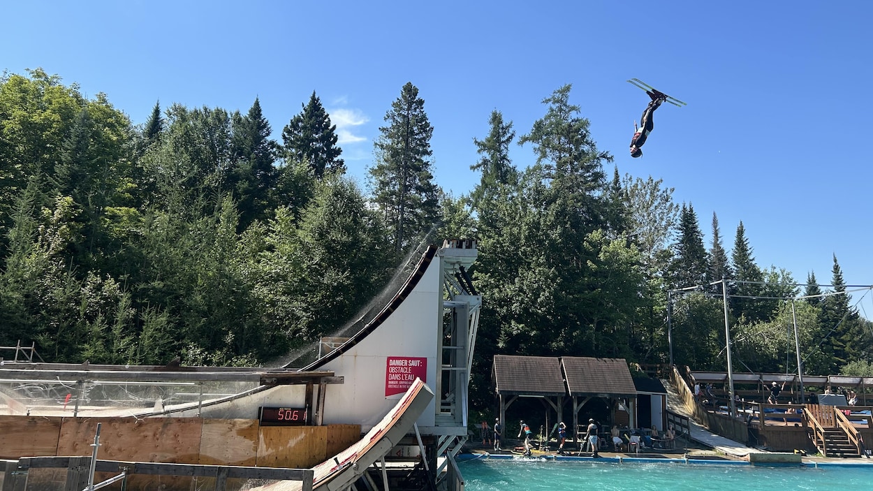Incursion dans un entraînement de l'équipe canadienne de saut en ski acrobatique