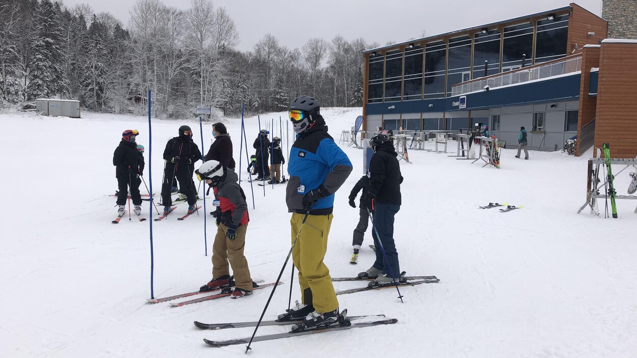 Une Saison De Ski Differente Au Mont Kanasuta Radio Canada Ca