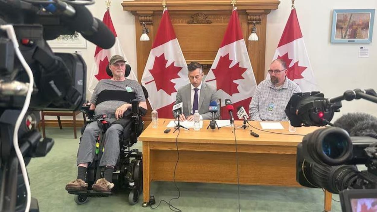 Moose Jaw : Urgences et Controverses autour d'un Centre Promettant de Guérir la SLA