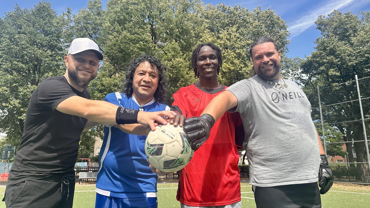 En route pour la Coupe du monde de soccer des sans-abri