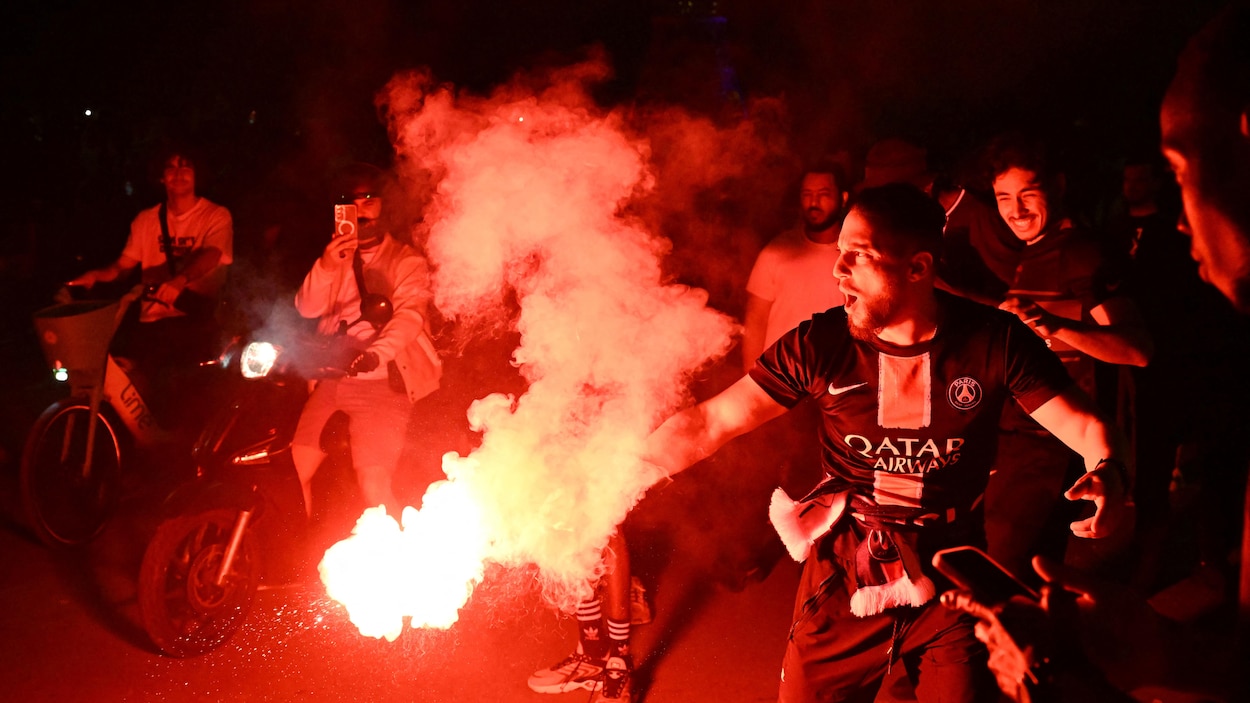 Scènes de liesse et débordements après la victoire du PSG en ...