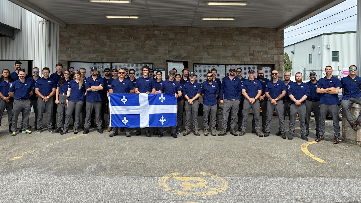 11 pompiers de Maniwaki partent prêter main forte en C.-B.