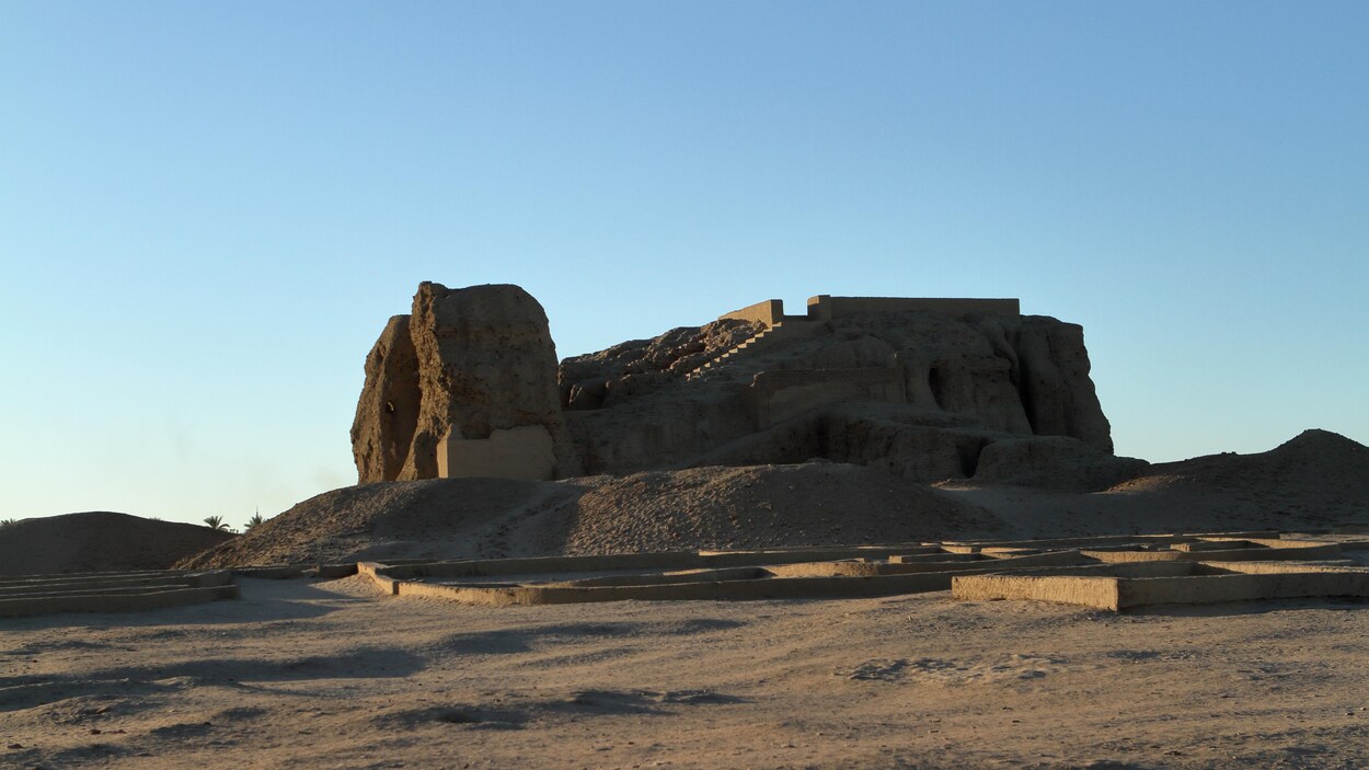 Le château de Deffufa de Kerma au Soudan Le château de Deffufa de Kerma au Soudan