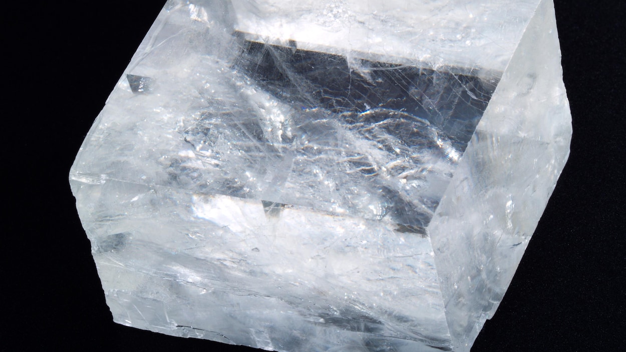 Un bloc de minerai transparent Un bloc de minerai transparent