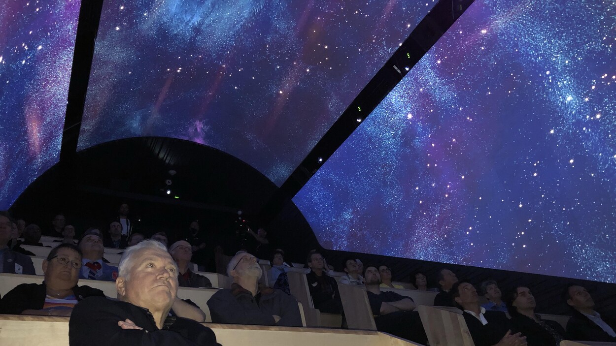 Le spectacle «Origine» entraîne le public dans un univers immersif.