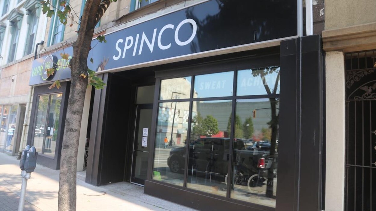 La façade extérieure de la salle d'entraînement Spinco.
