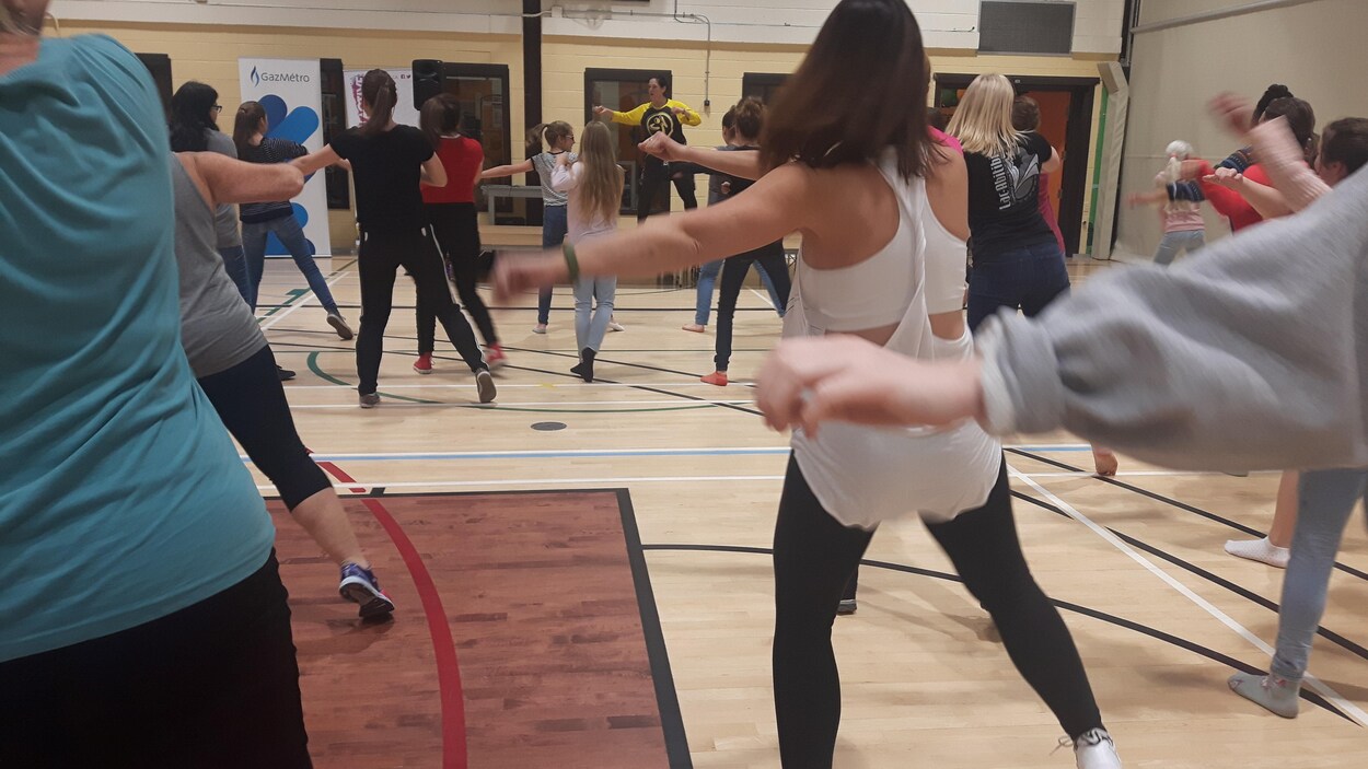Les jeunes de Fillactive à l'école secondaire D'Iberville Les jeunes de Fillactive à l'école secondaire D'Iberville
