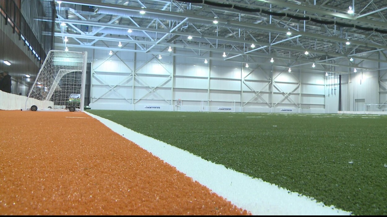 Gazon artificiel du Stade Premier Tech à Rivière-du-Loup.