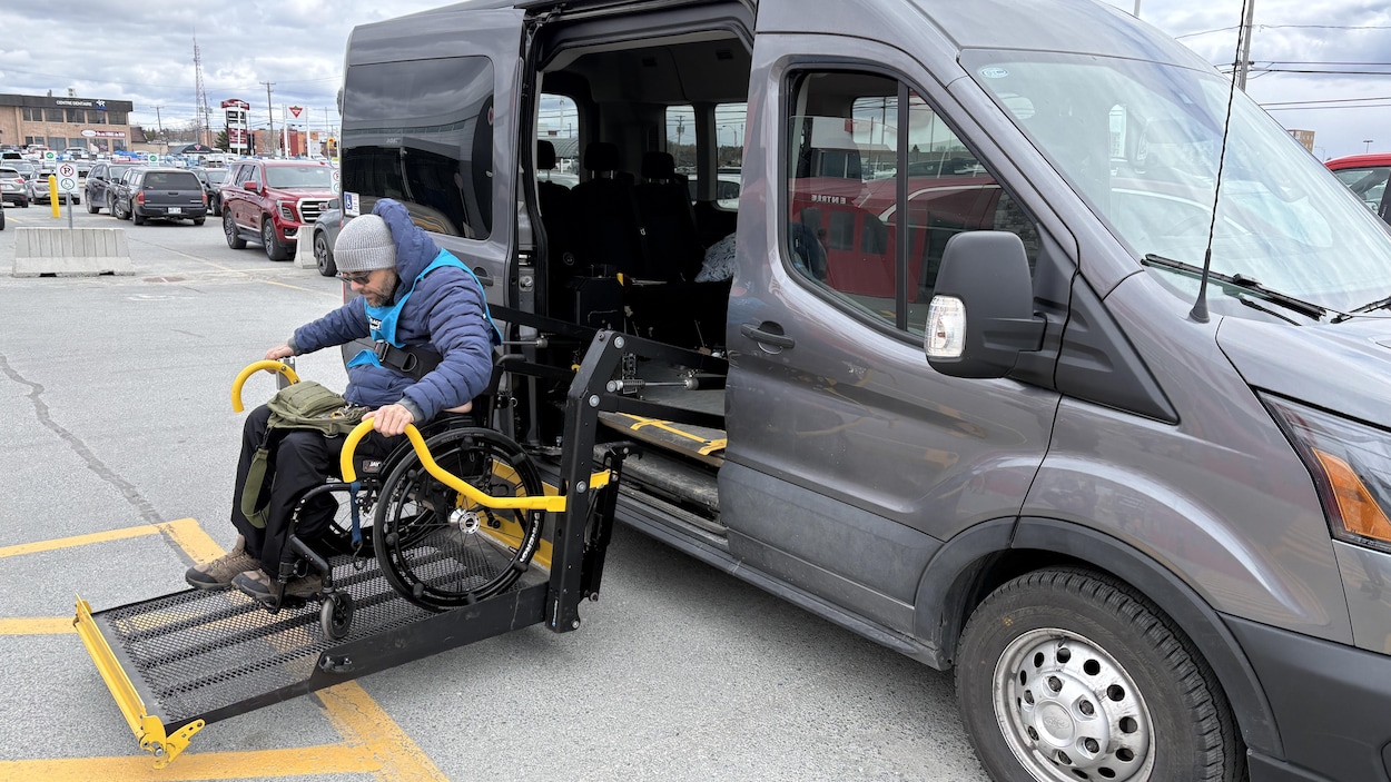Appel au respect des stationnements pour personnes handicapées