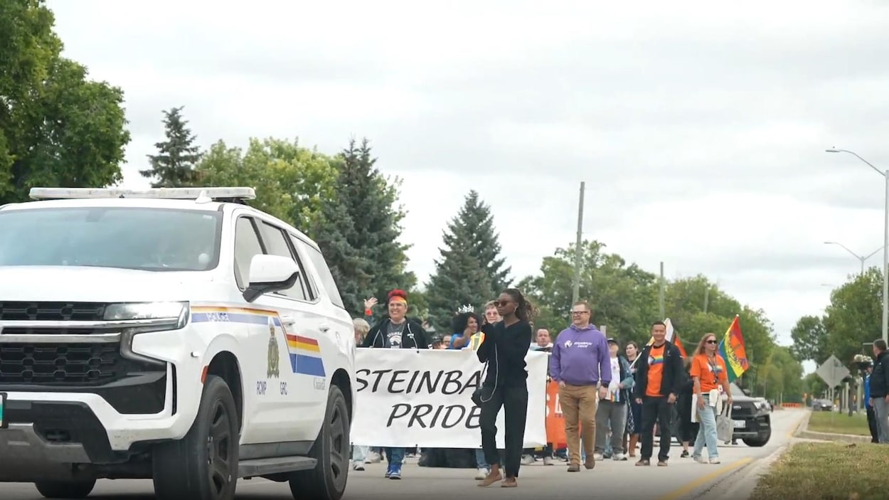 Après un an d’absence, le défilé de la Fierté fait son retour à Steinbach
