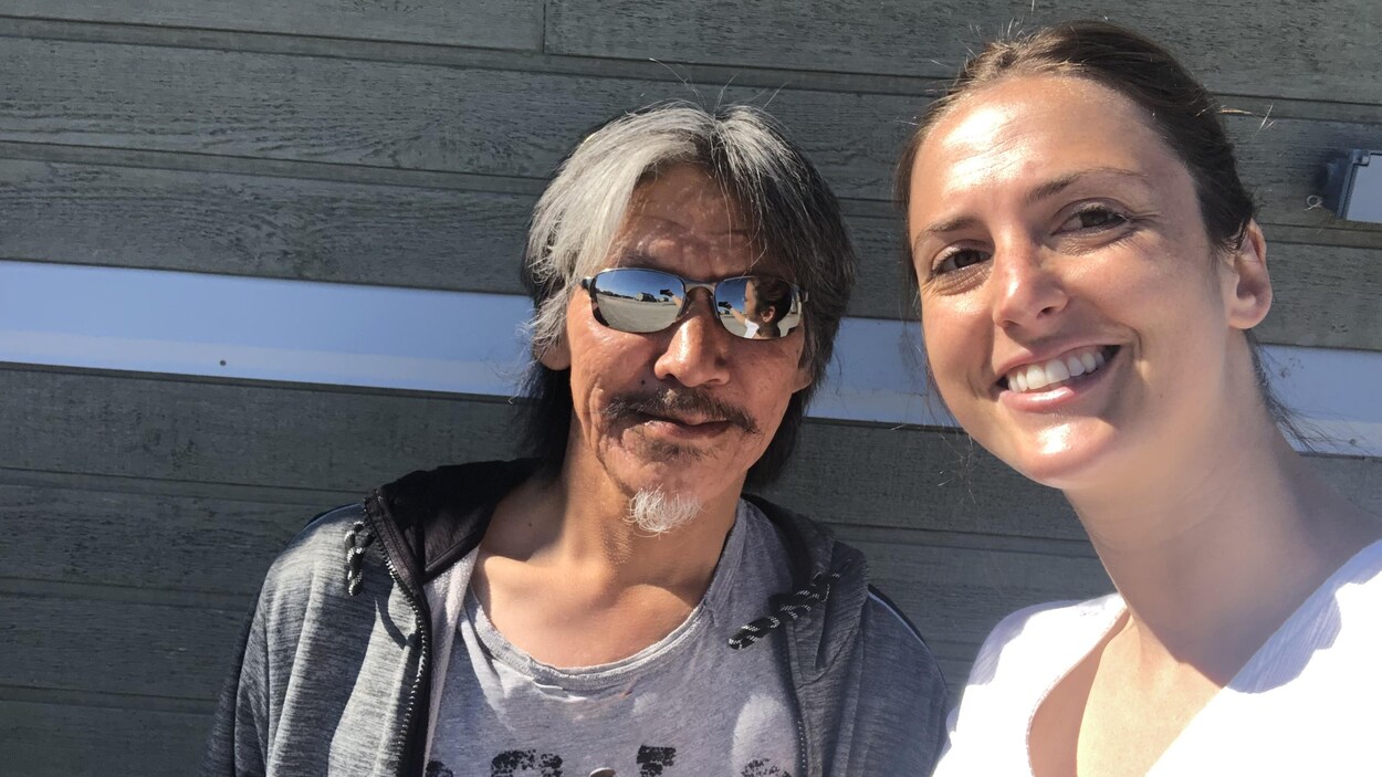 Adamie Amamatuak et Stéphanie Ben Hamron au Nunavik.