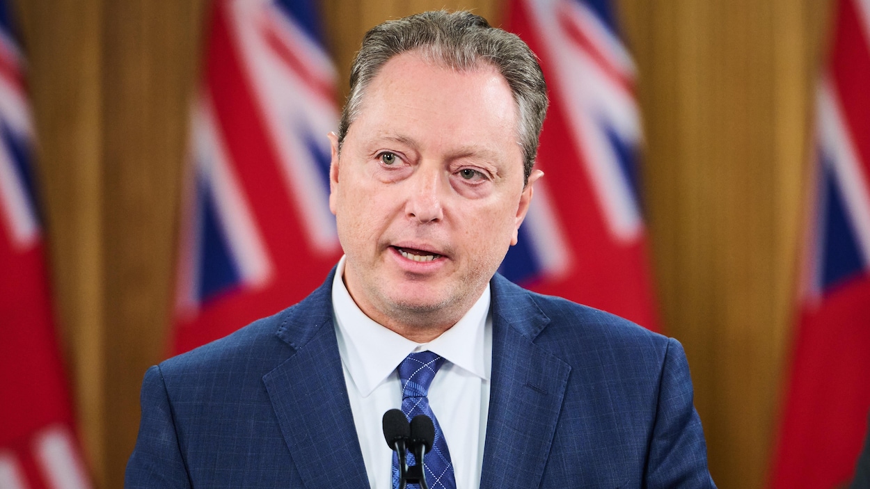 2000 $ pour des billets d’une valeur de 200 $ : l’Ontario s’apprête-t-il à sévir?
