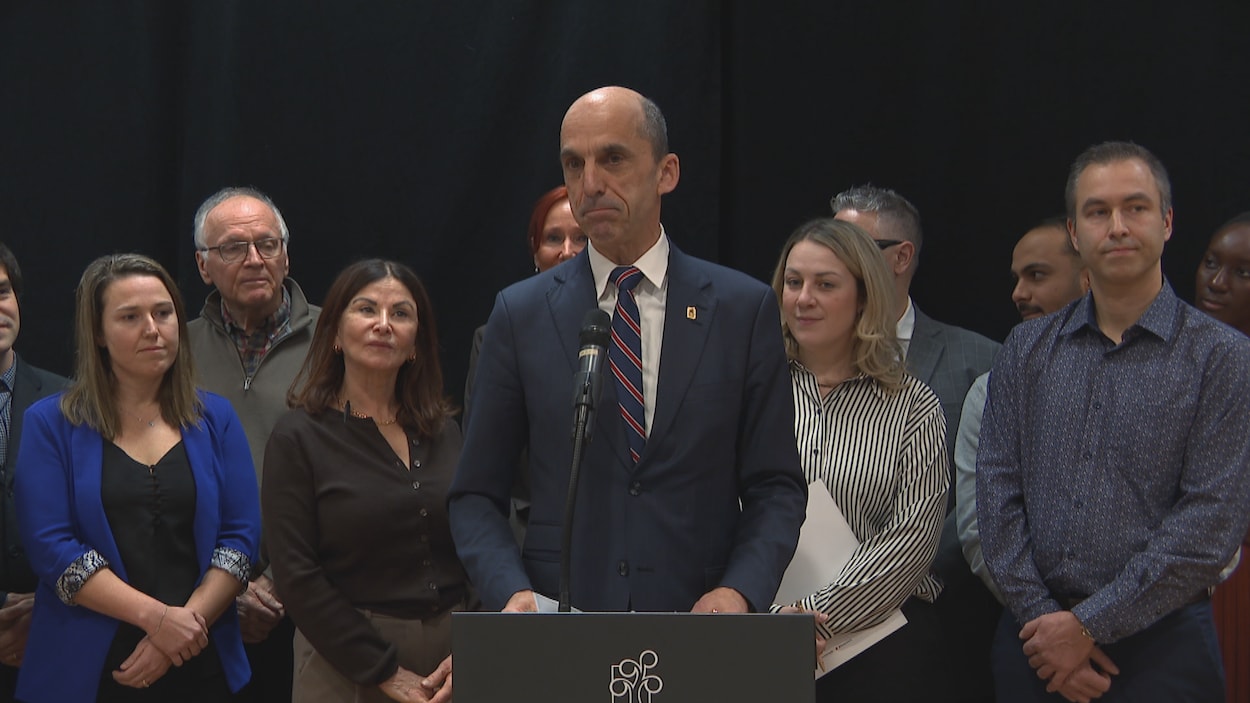 Travailleurs étrangers temporaires : Steven Blaney déposera une résolution en leur faveur