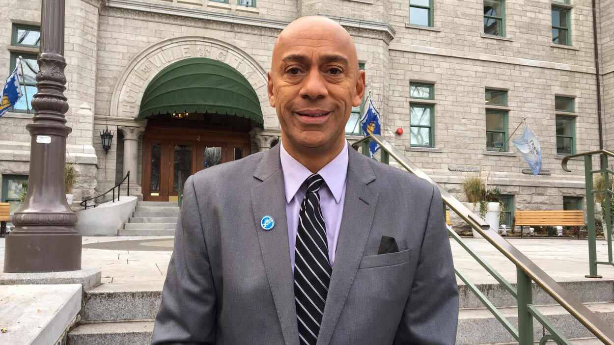 Le conseiller du district Chute-Montmorency-Seigneurial est le premier élu noir à la Ville de Québec Le conseiller du district Chute-Montmorency-Seigneurial est le premier élu noir à la Ville de Québec