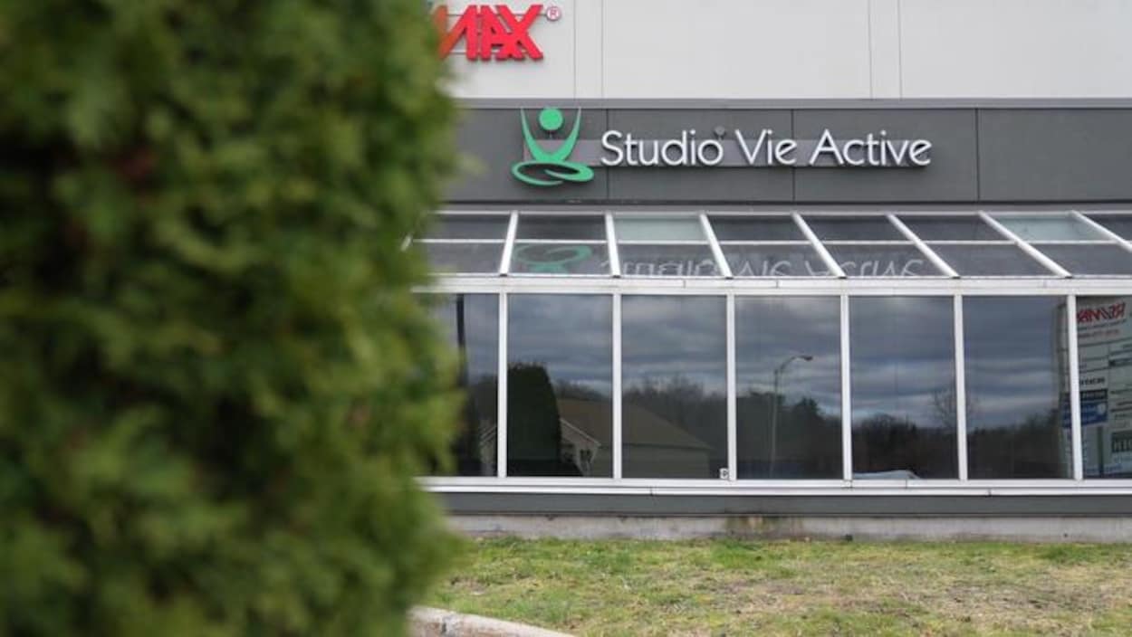 L'enseigne du studio.